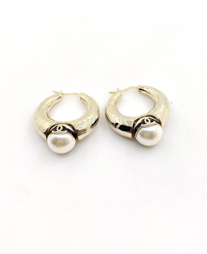 Ch**el earrings